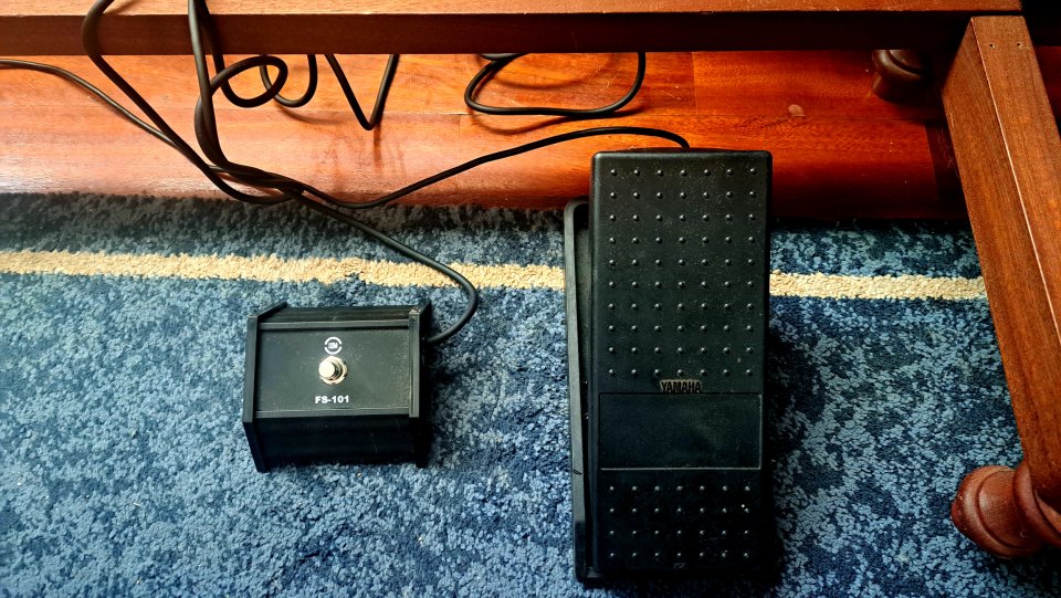 Hammond XK3 + Leslie + Accesorios