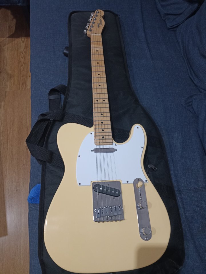 Fender Telecaster de segunda mano · Foto 1 de 10 · Madrid · 1350 €