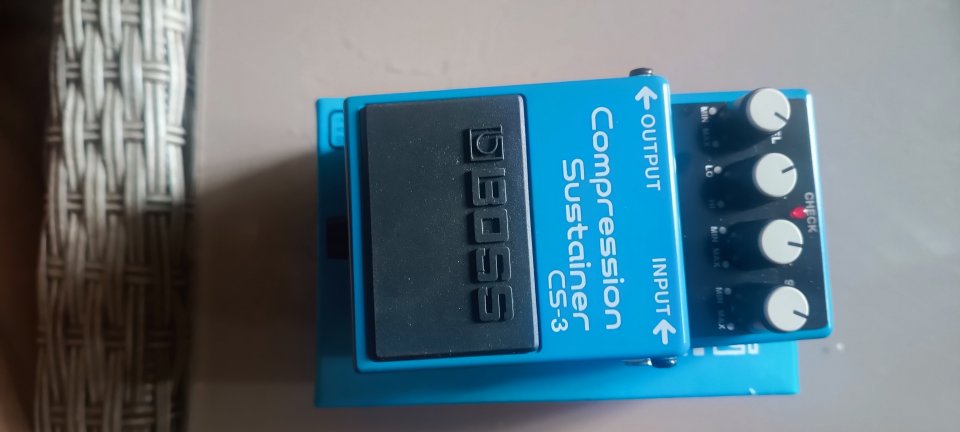 Boss CS3 compresor