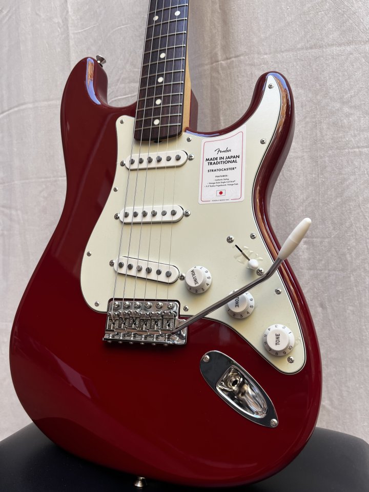Fender Stratocaster Traditional 60s Aged Dakota Red de segunda mano · Foto 1 de 5 · Madrid · 950 €