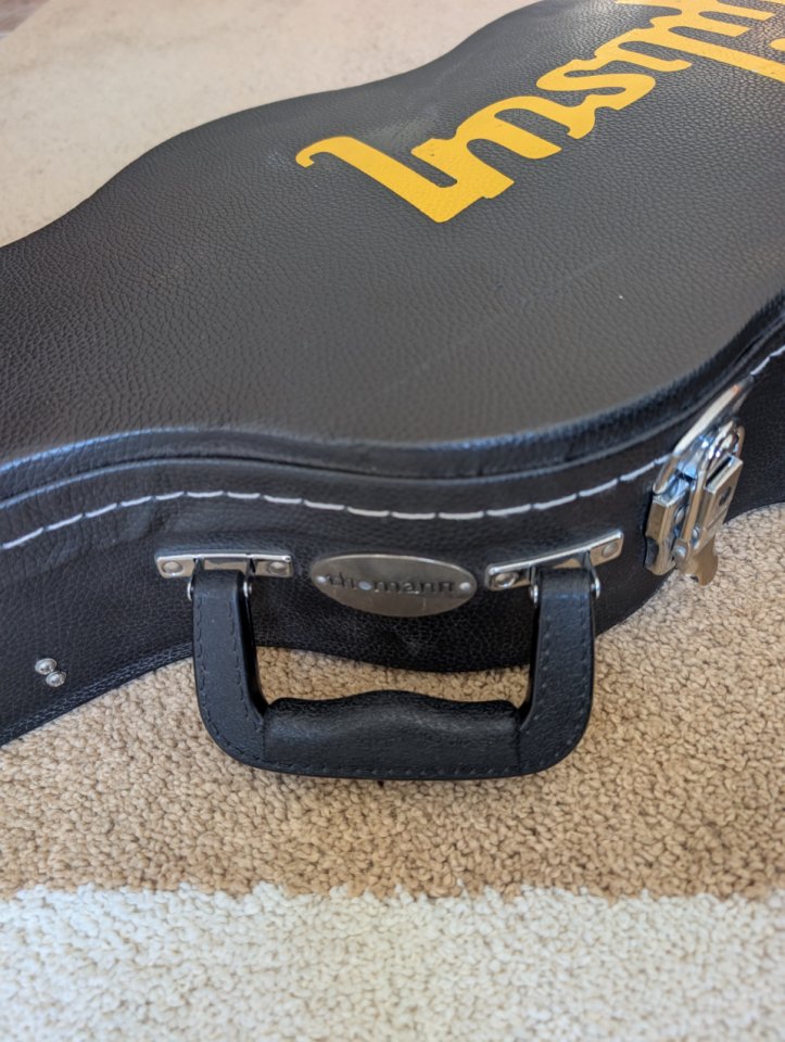 Vintage Icon V100 con estuche Thomann