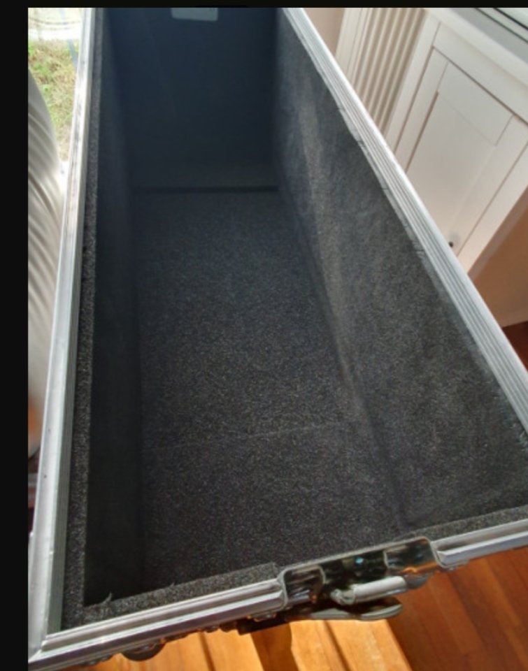 Cabezal de guitarra Egnater Armageddon + pantalla Egnater 4x12 + pedalera