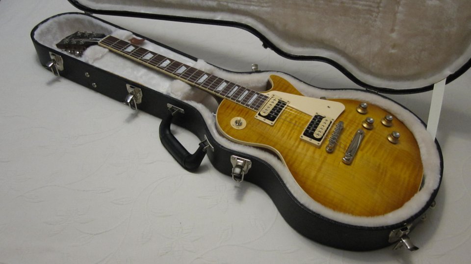 Gibson Les Paul Classic Honeyburst 2023 de segunda mano · Foto 8 de 10 · Madrid · 1550 €