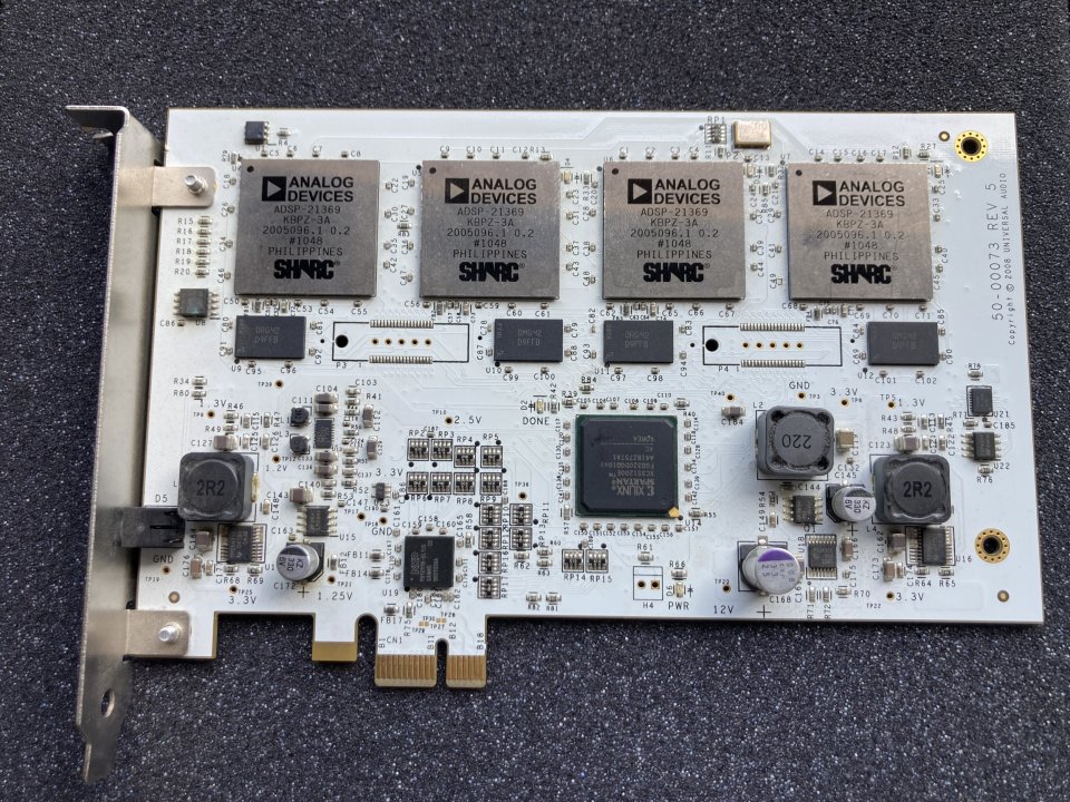 Universal Audio UAD-2 Quad Core PCIe de segunda mano · Foto 5 de 7 · Barcelona · 300 €