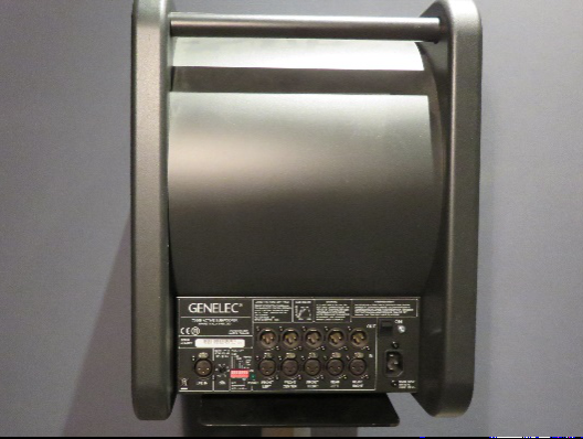Varios equipos de estudio, audio y vídeo. de segunda mano · Foto 2 de 10 · Madrid · 10 €