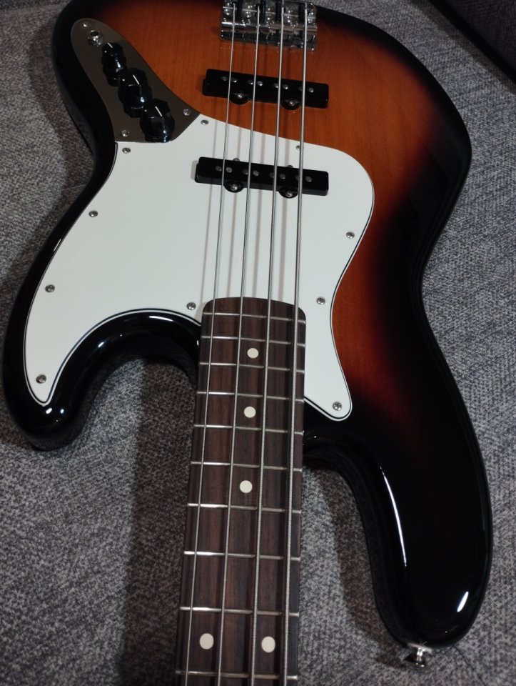 Fender Jazz Bass Player 2 MiM de segunda mano · Foto 9 de 10 · Badajoz · 625 €