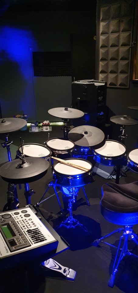 Batería electrónica Roland TD20 V-Drums ampliada