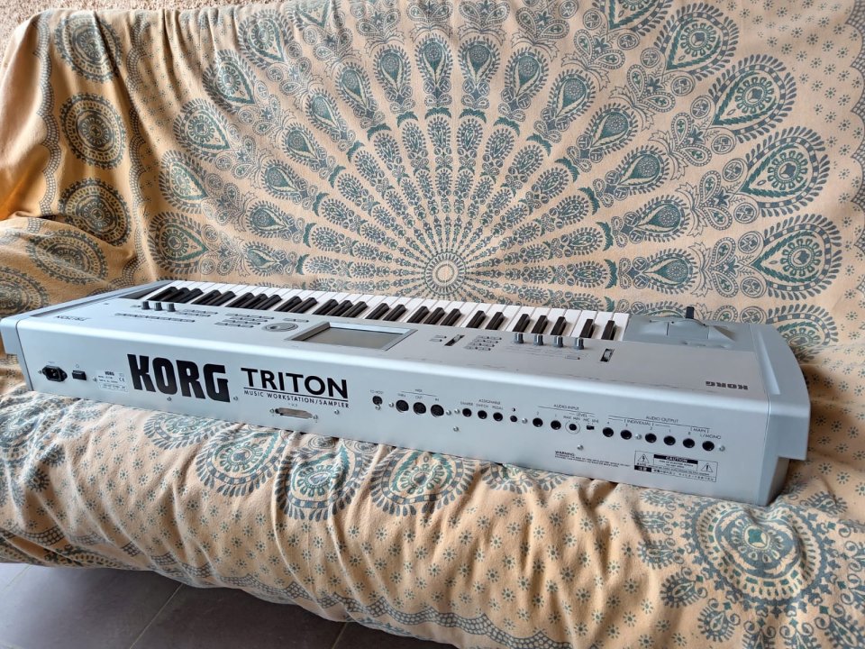 Korg Triton