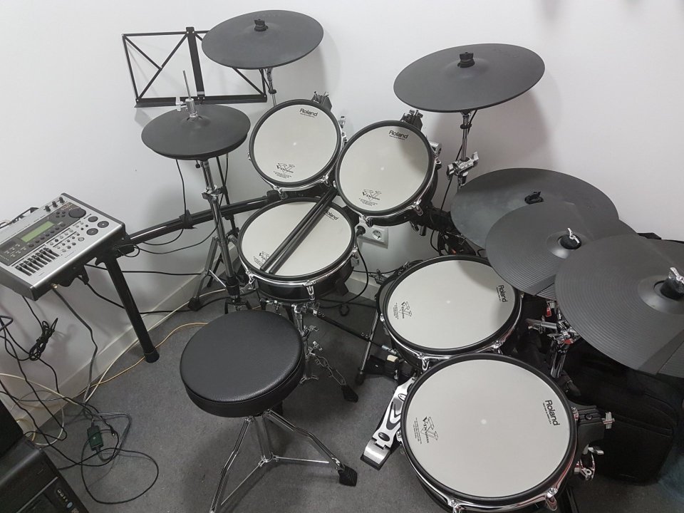 Batería electrónica Roland TD20 V-Drums ampliada