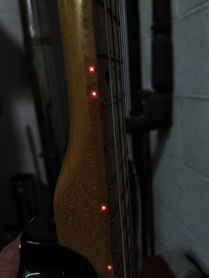 Guitarra Eléctrica Stratocaster BRIAN MAY de segunda mano · Foto 6 de 10 · Asturias · 700 €