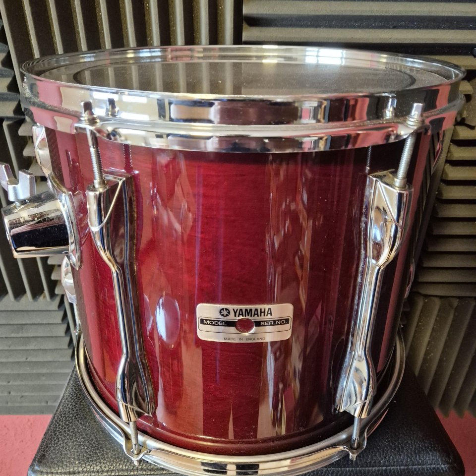 Tom 13" YAMAHA 9000 Recording Custom Cherry Wood de segunda mano · Foto 3 de 9 · Cantabria · 350 €