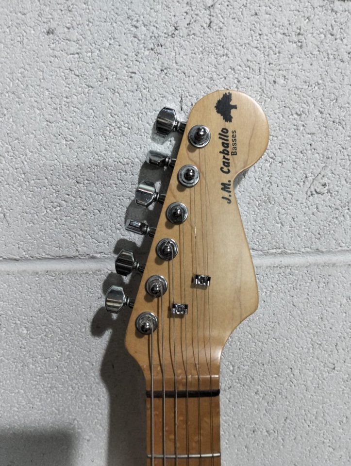 Guitarra Eléctrica Stratocaster BRIAN MAY de segunda mano · Foto 7 de 10 · Asturias · 700 €