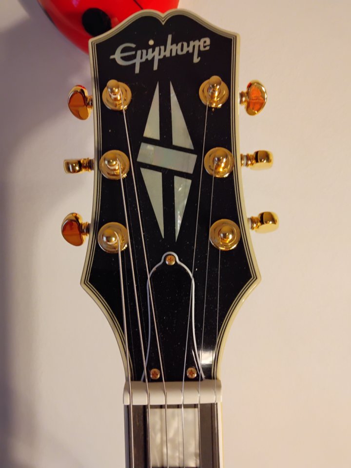 Guitarra electrica: Epiphone by Gibson Collection de segunda mano · Foto 4 de 8 · Araba · 400 €