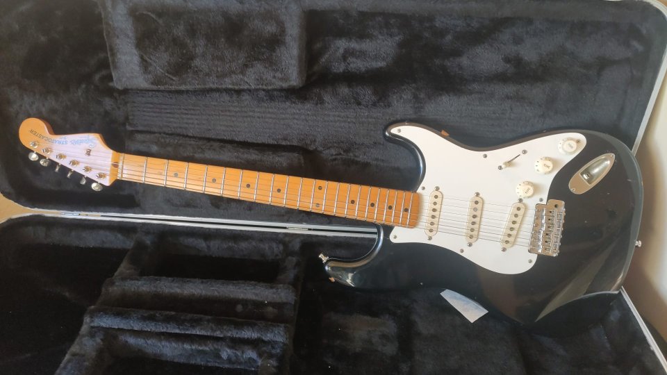 Squier Stratocaster JV ’57 – 1983 – Pastillas Abigail Ybarra