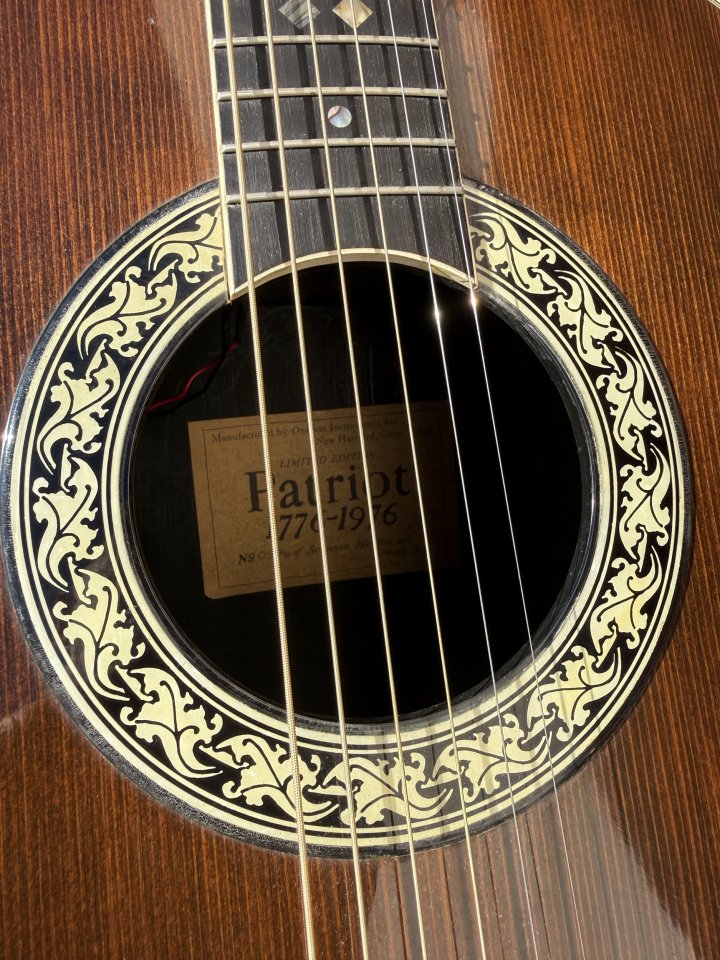 Ovation “Patriot” de 1976 de segunda mano · Foto 3 de 10 · Alicante · 1200 €