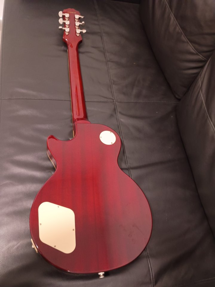 Guitarra Epiphone Les Paul Standard Gold Top