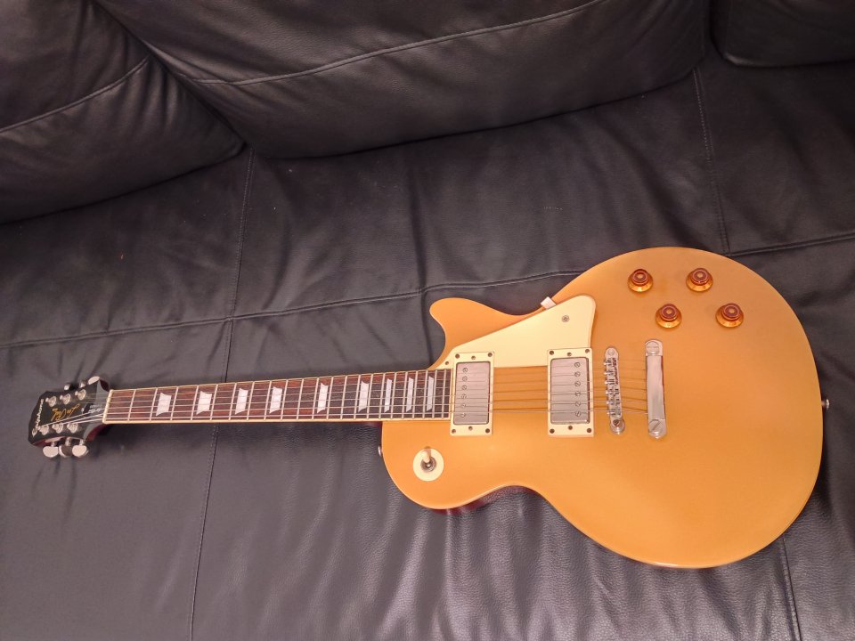 Guitarra Epiphone Les Paul Standard Gold Top
