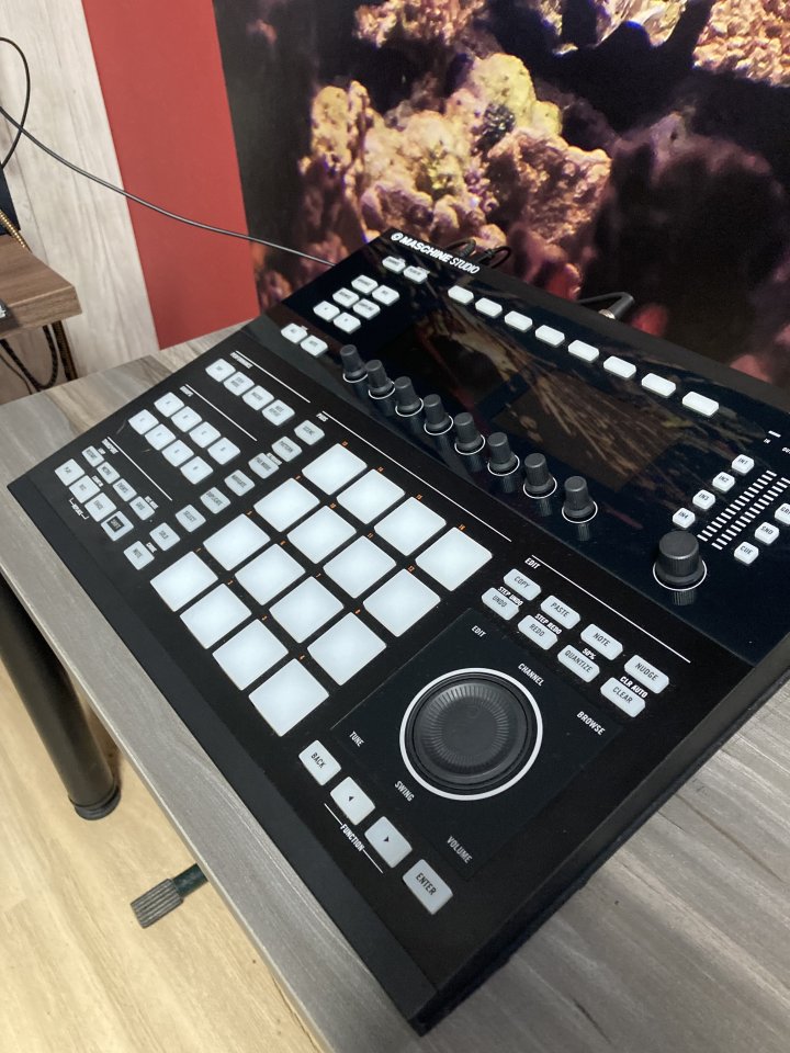 Maschine Studio Native Instruments