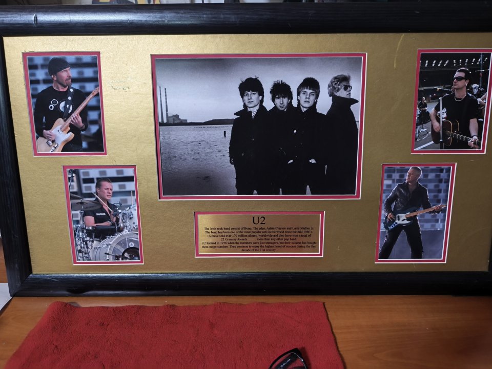 Collage U2 Colección