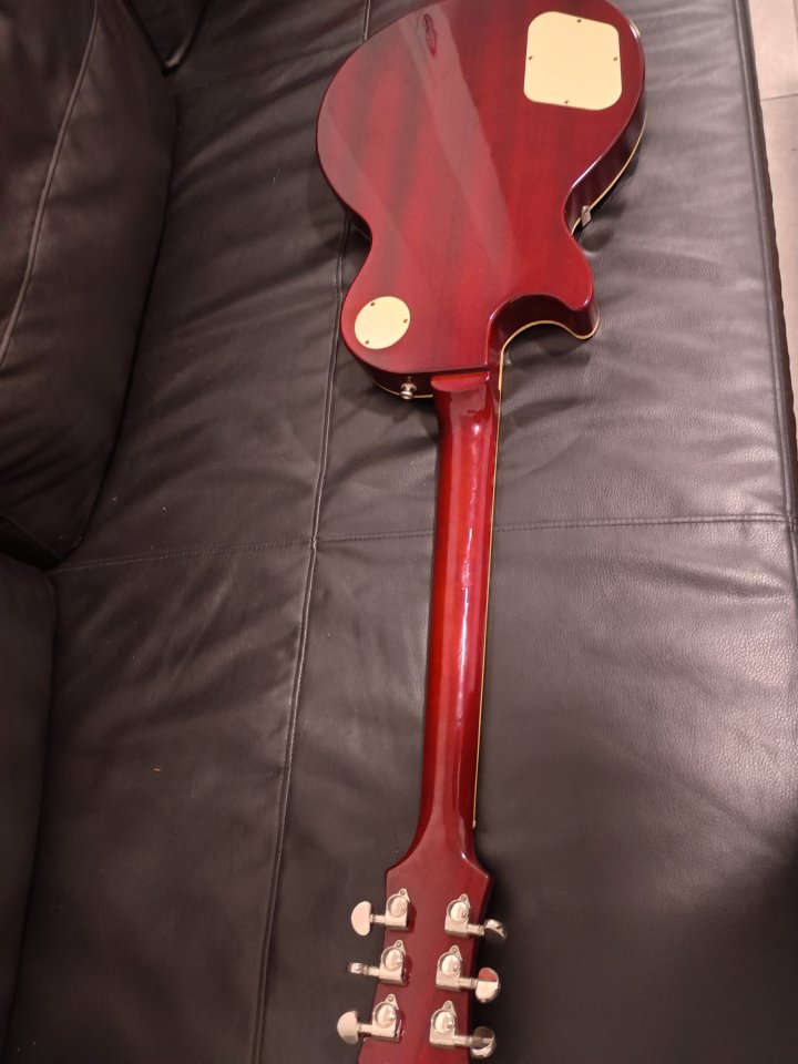 Guitarra Epiphone Les Paul Standard Gold Top