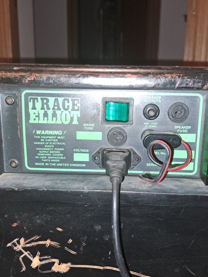 Trace Elliot GP12 SMX 350W 4x10 Combo Bass de segunda mano · Foto 2 de 4 · Valencia · 350 €