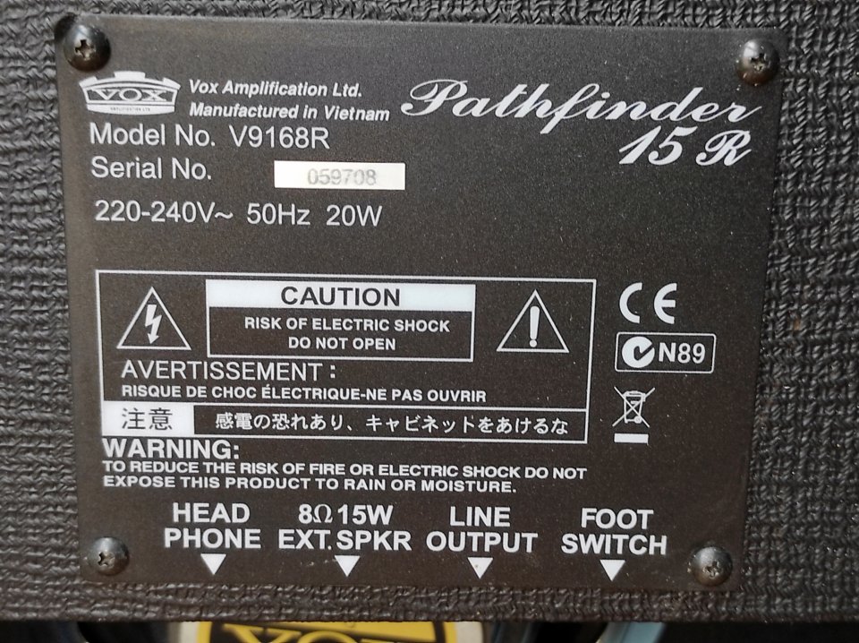 Amplificador VOX Pathfinder 15R (PF15R) modificado hasta la médula. de segunda mano · Foto 8 de 9 · Valencia · 200 €