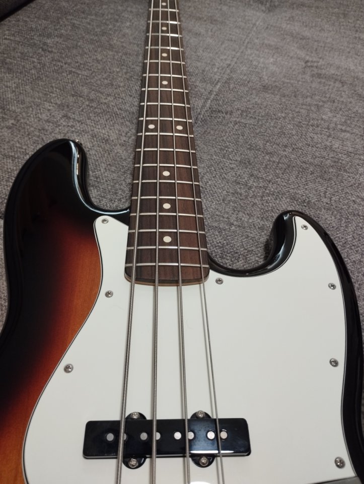 Fender Jazz Bass Player 2 MiM de segunda mano · Foto 10 de 10 · Badajoz · 625 €