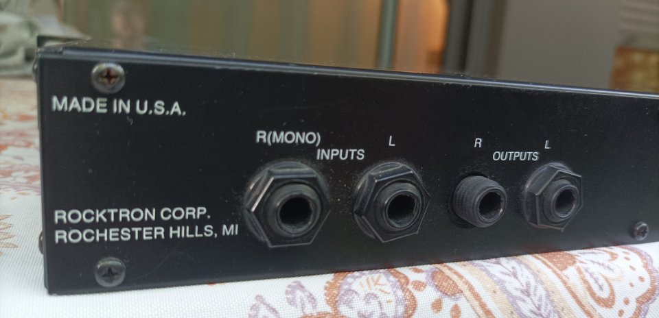 Procesador efectos guitarra Rocktron Intellifex de segunda mano · Foto 8 de 8 · Barcelona · 300 €