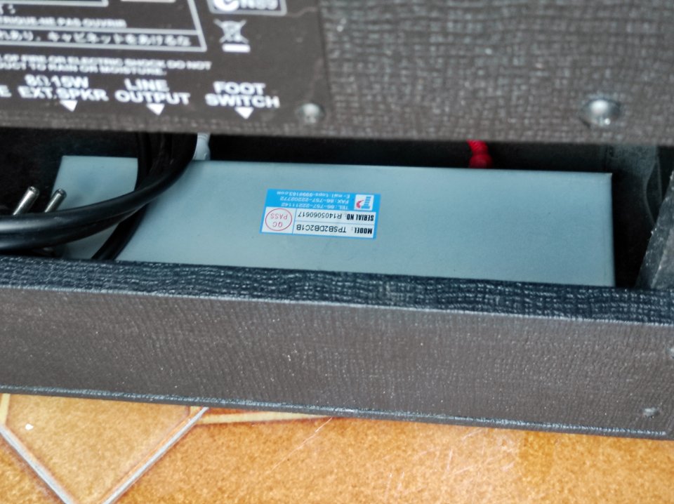 Amplificador VOX Pathfinder 15R (PF15R) modificado hasta la médula. de segunda mano · Foto 9 de 9 · Valencia · 200 €