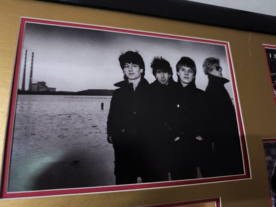 Collage U2 Colección