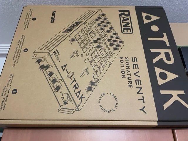 Rane Seventy A-Trak Signature Edition de segunda mano · Foto 5 de 5 · Alicante · 1300 €