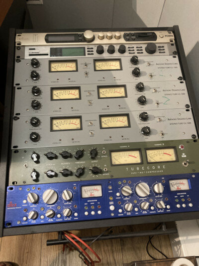 IGS TUBECORE VARI MU compressor