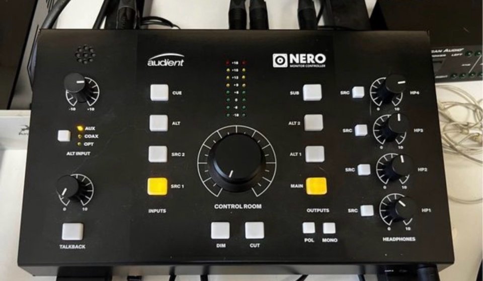 Audient Nero Control de Monitor precio fijo de segunda mano · Foto 2 de 4 · Granada · 295 €