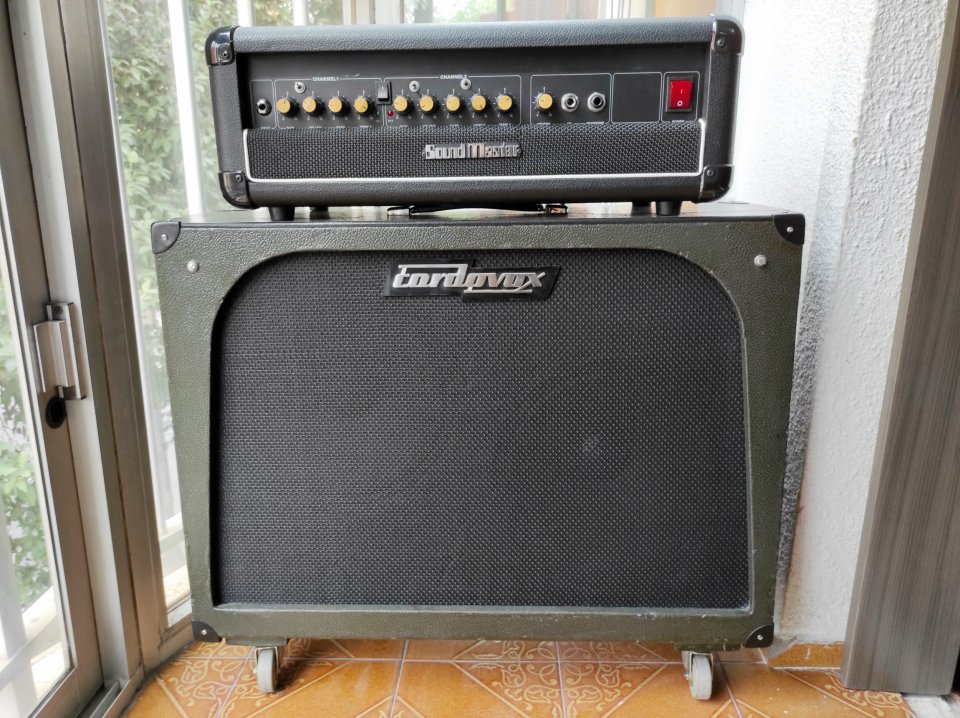 Pantalla 2x12 AlNiCo (años 60, USA) + cabezal 2 canales y reverb modificado. de segunda mano · Foto 4 de 10 · Valencia · 450 €