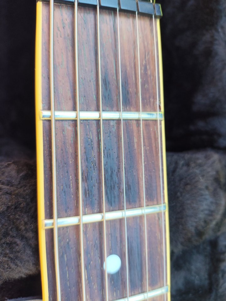 Epiphone ES 335 de segunda mano · Foto 5 de 10 · Alicante · 750 €