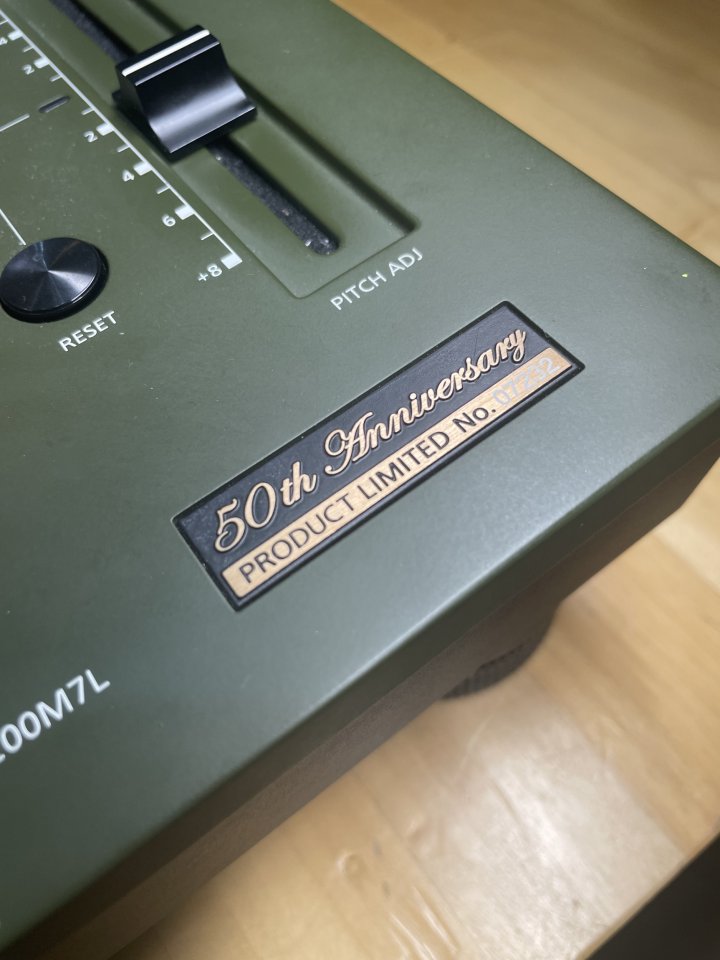 Technics SL-1200M7L-C 50th Anniversary -Verde Mate de segunda mano · Foto 3 de 5 · Alicante · 2500 €