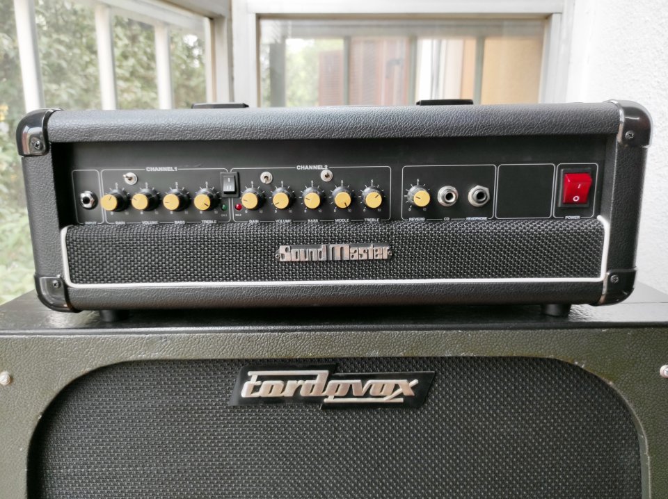 Pantalla 2x12 AlNiCo (años 60, USA) + cabezal 2 canales y reverb modificado. de segunda mano · Foto 5 de 10 · Valencia · 450 €