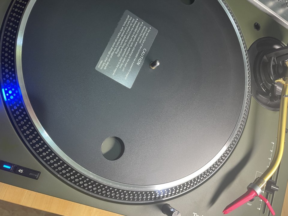 Technics SL-1200M7L-C 50th Anniversary -Verde Mate de segunda mano · Foto 4 de 5 · Alicante · 2500 €