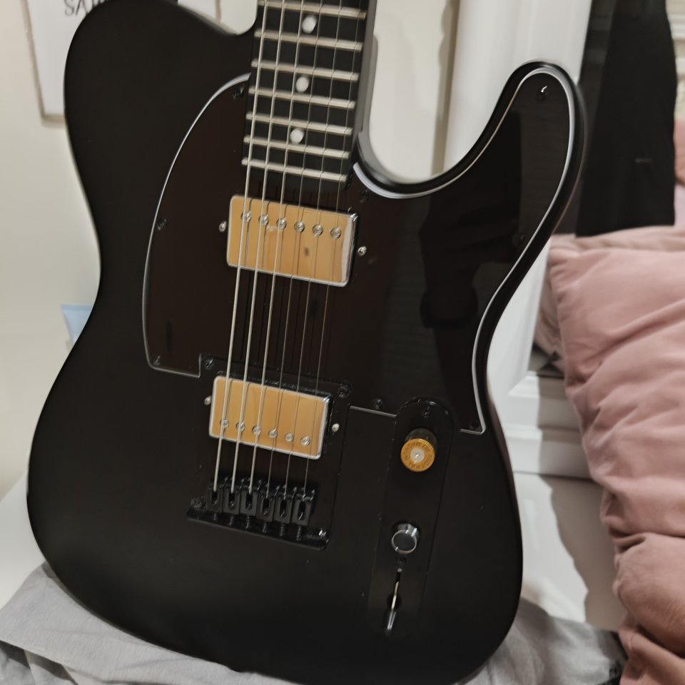 Harley Benton Te20-hh modificada de segunda mano · Foto 3 de 5 · Almería · 150 €
