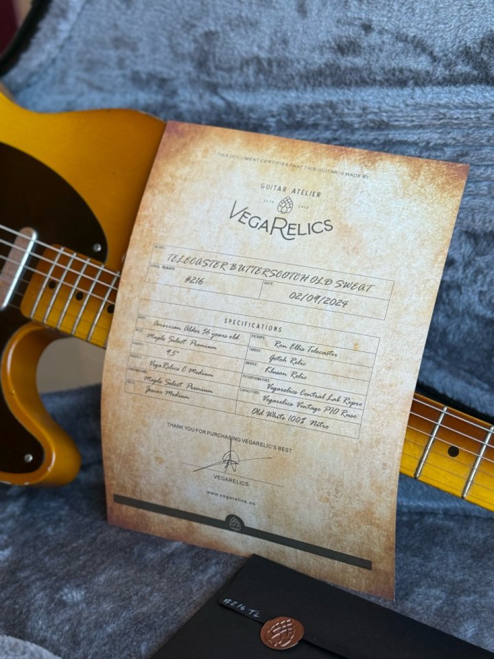 VegaRelics Telecaster Nicotine Butterscotch Old Sweat Edition con Ron Ellis Pickups