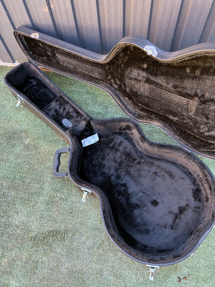 Estuche Gretsch G2655T BLK