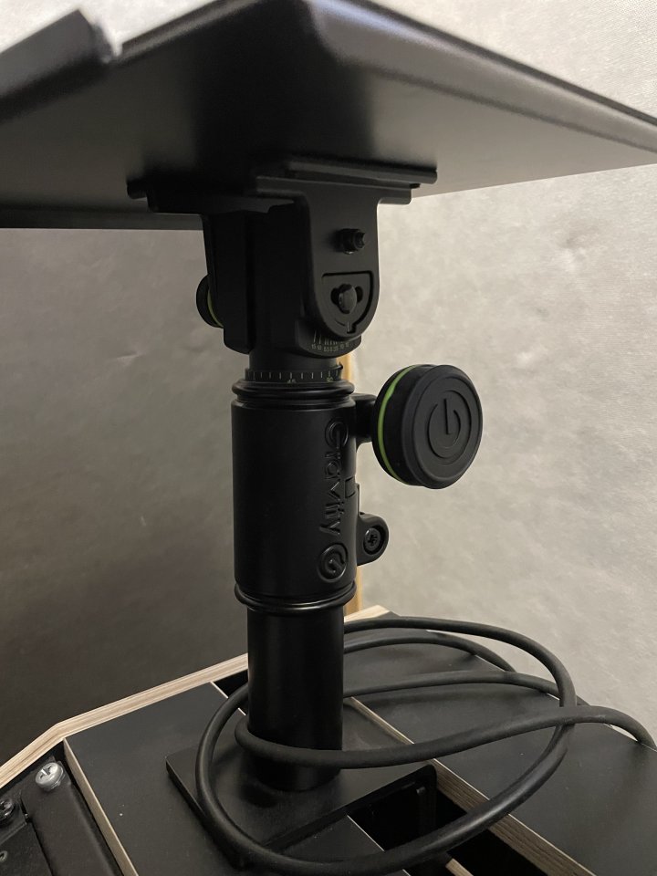 Soporte para monitores