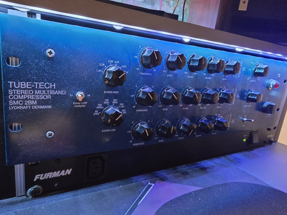 Tube‑Tech SMC 2BM – Compresor Multibanda – Excelente estado