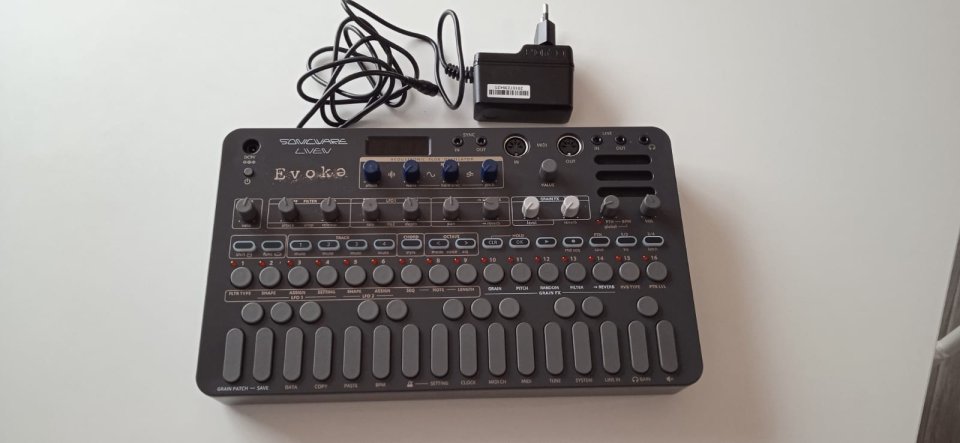 SONICWARE LIVEN EVOKE de segunda mano · Foto 1 de 6 · Alicante · 225 €