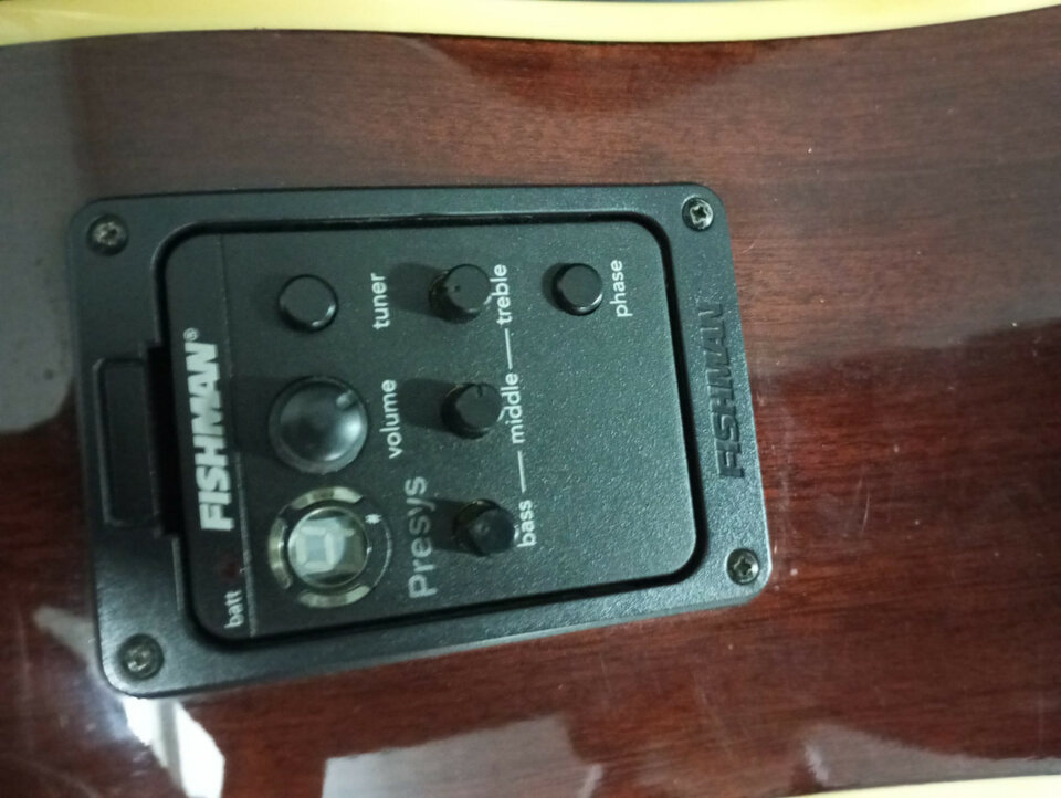 Fender Kingman electroacústico de segunda mano · Foto 4 de 6 · Almería · 400 €