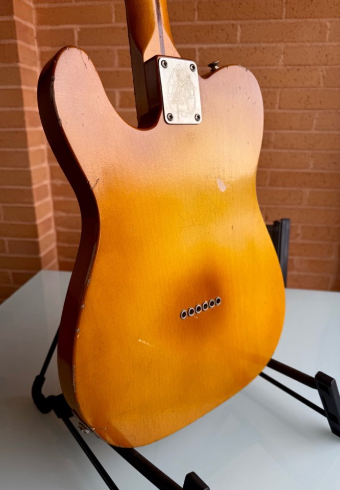 VegaRelics Telecaster Nicotine Butterscotch Old Sweat Edition con Ron Ellis Pickups