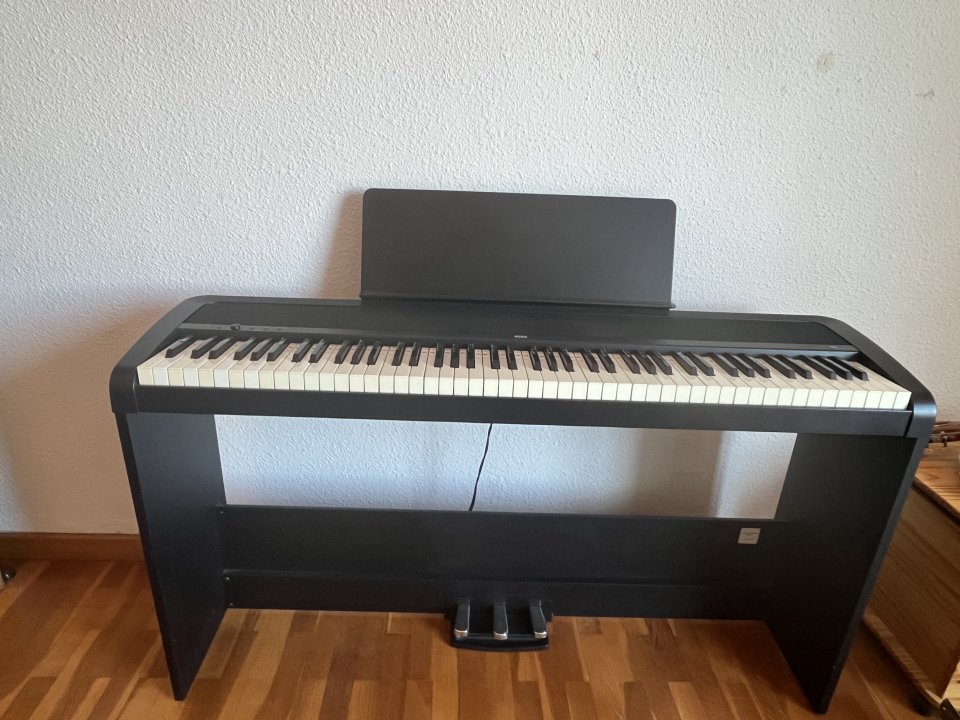 Piano digital Korg en color negro, modelo B2/B2SP/B2N