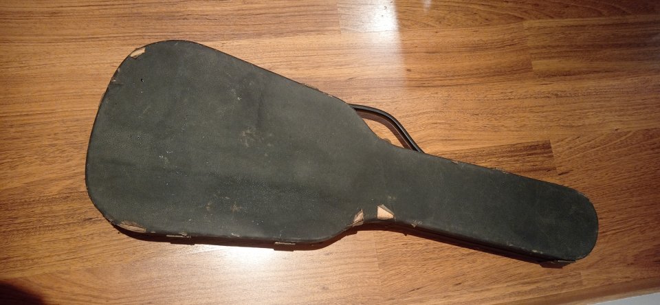Estuche rígido para guitarra eléctrica años 70