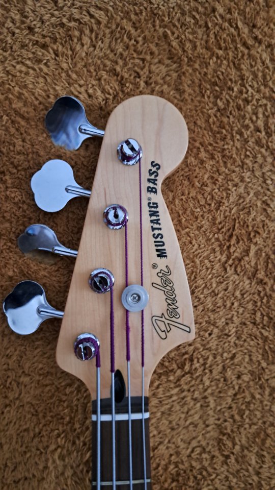 Bajo Fender Mustang PJ