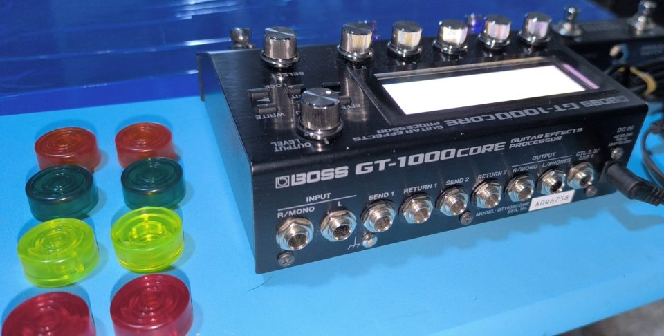 Boss GT1000Core+Extras de segunda mano · Foto 4 de 5 · Córdoba · 420 €